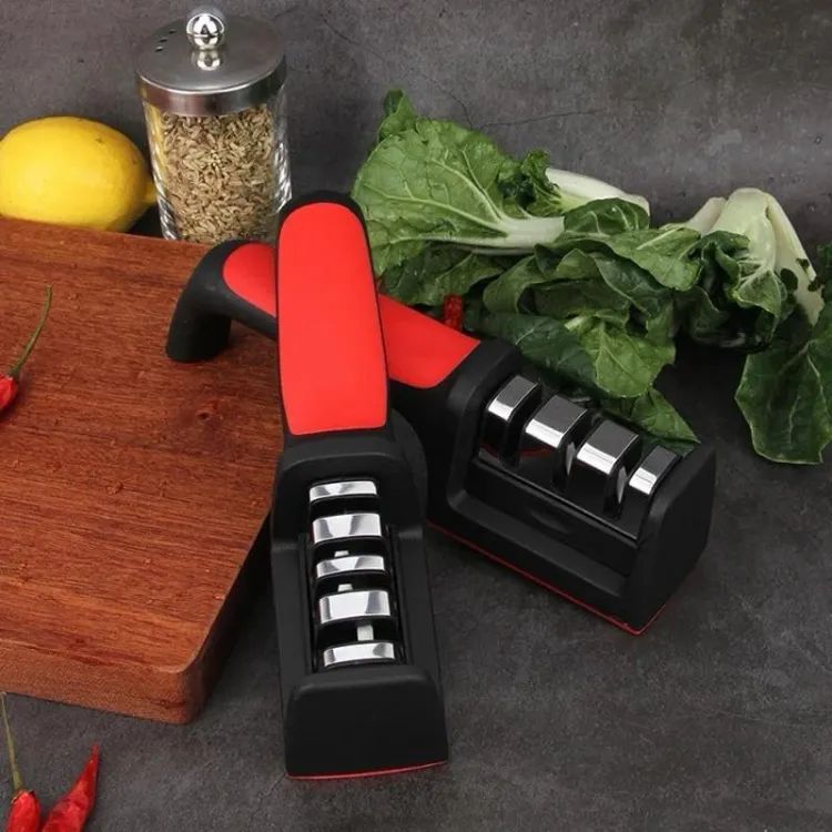 Versatile knife sharpening device