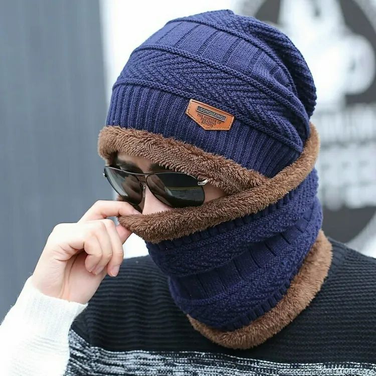 Knitted beanie neck warmer